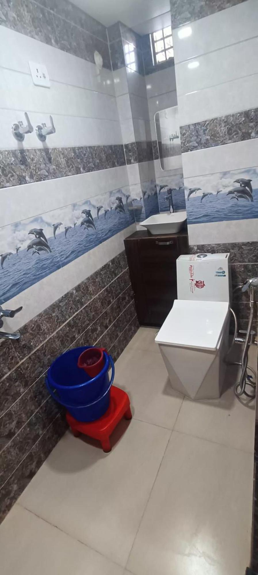 Goenka Home Stay Barsana Chhata Екстериор снимка