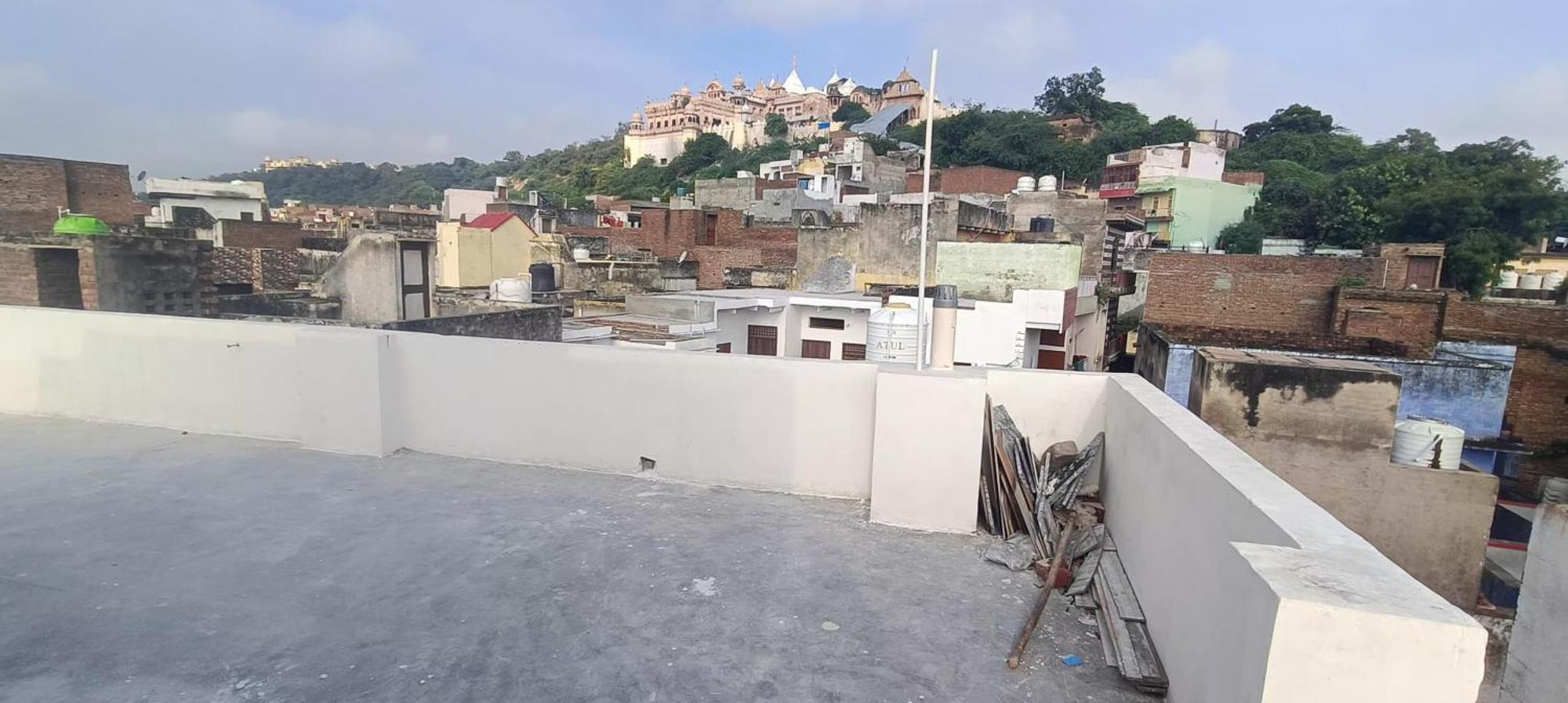 Goenka Home Stay Barsana Chhata Екстериор снимка