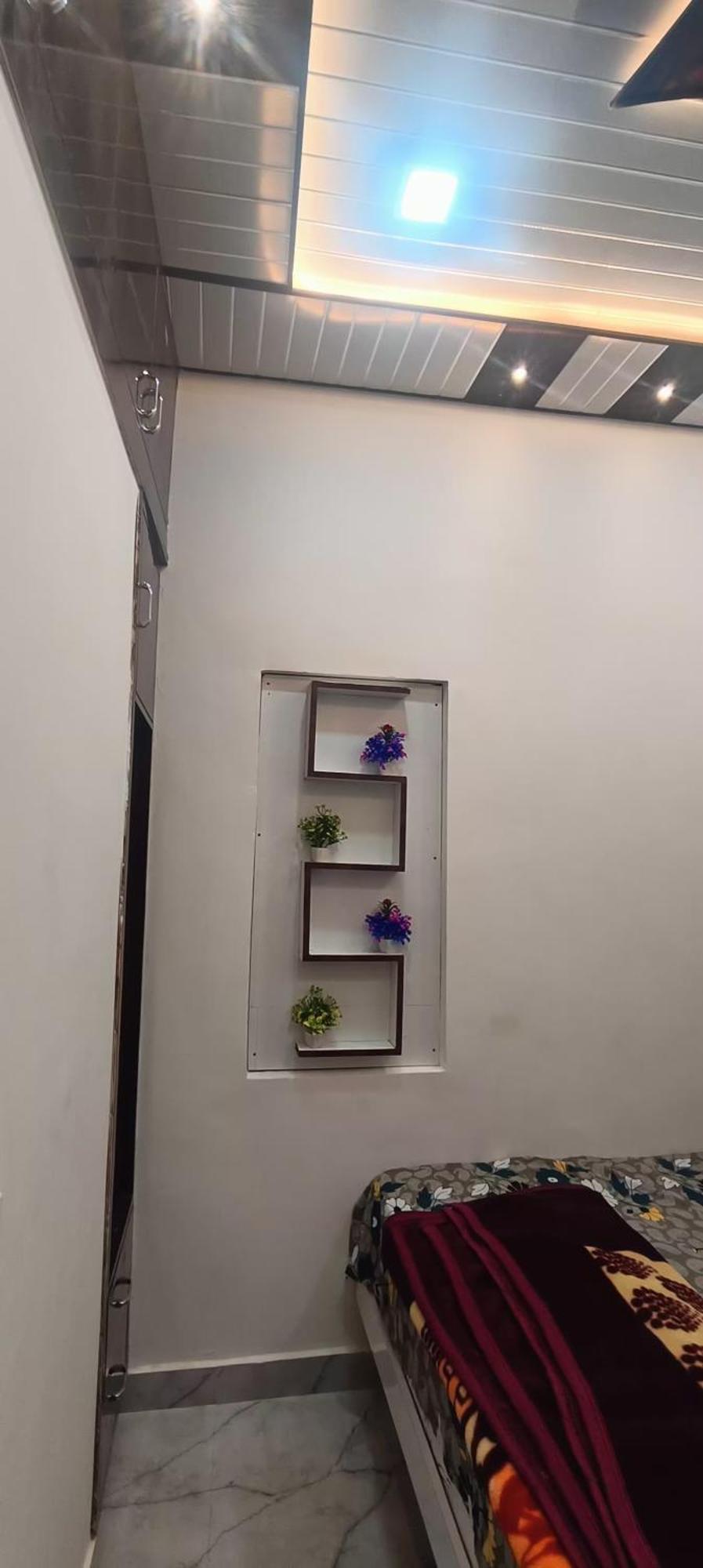 Goenka Home Stay Barsana Chhata Екстериор снимка